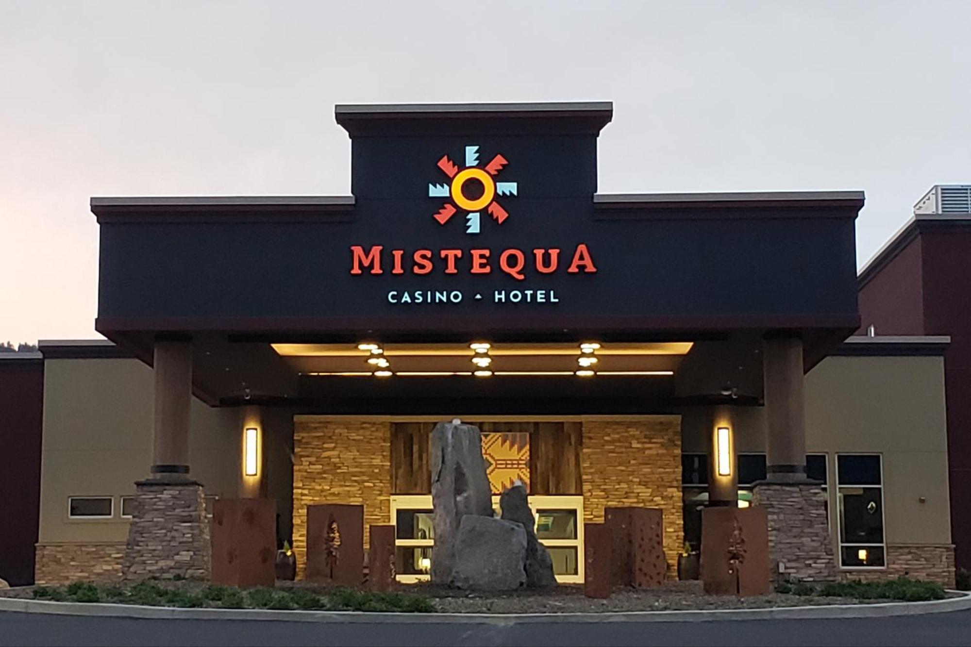 Mistequa Casino Hotel Chewelah Exterior photo